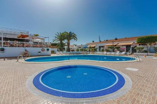 Marina Primavera Pool Bar
